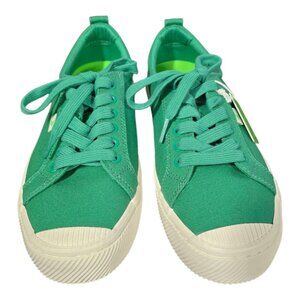 NWT Unisex Cariuma Shoes